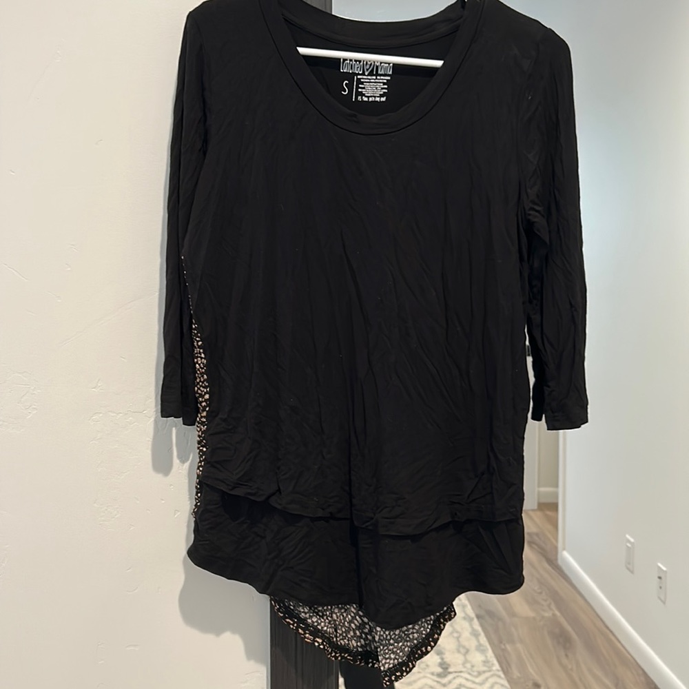 Latched Mama 3/4 Sleeve Scoop Neck Nursing Top 2.0